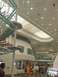 -MINI MARS 移动的空间站乐园·餐饮·派对(浦东金桥店)