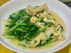 鸡毛菜炒百叶-鹿港小镇经典老上海菜(长乐路店)