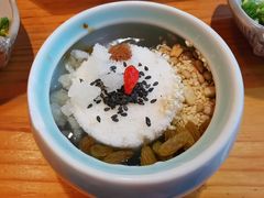 -野山舂·贵州现舂酸汤火锅(鸿通城店)