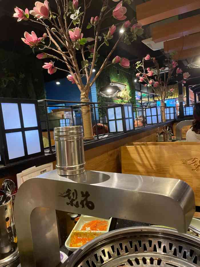梨花自助烤肉(天河城店)-"很满意～第二次来了,第一次是母亲节,第二.