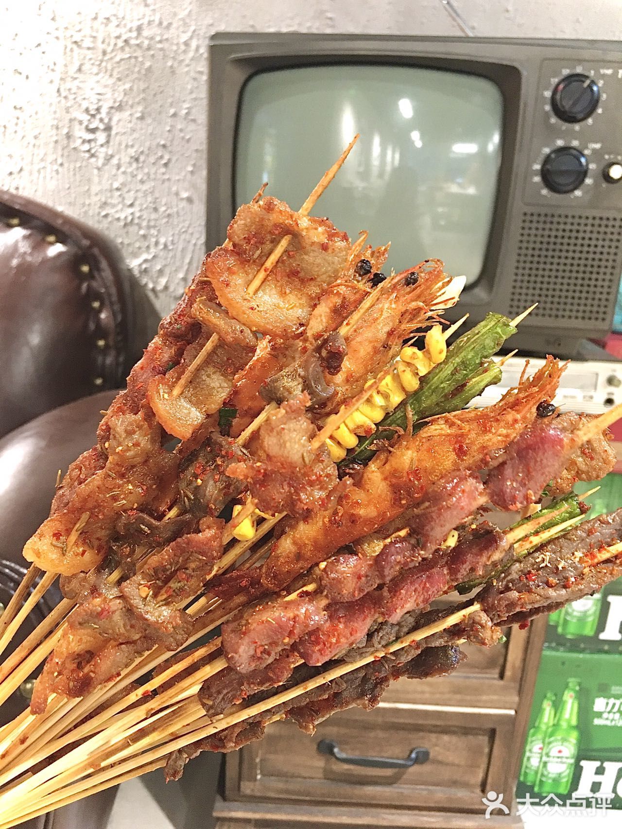 撸🍢串，看⚽️球，吹牛=夏天