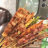 撸🍢串，看⚽️球，吹牛=夏天