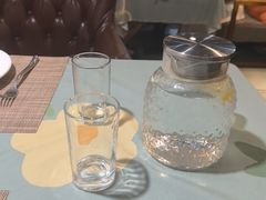 -又见马甲M8融合西餐厅(体育中心店)