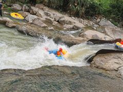 -虎啸峡漂流