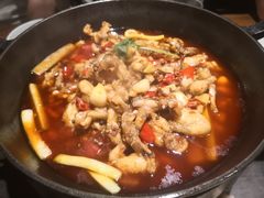 -辣尚瘾·烤鱼·新川菜(交大直营店)