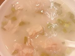 本帮肚肺汤-三两春(浦三路店)