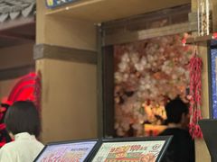 -新哥老官·畅吃123·美蛙世界(苏宁广场店)