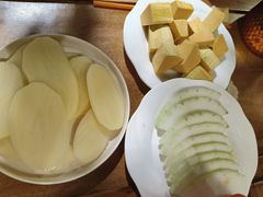 -城墙拐拐火锅(三峡广场黑金冠店)
