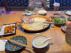 -洱火云南酸菜牛肉火锅(石景山当代商城店)