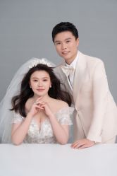 -雪中彩影婚纱摄影·微光艺术中心