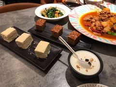 -耶里夏丽·丝路新疆菜·清真食品(徐汇南丹东路臻选店)