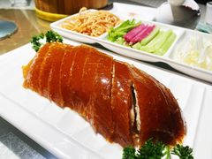 -老街坊美食汇(玉兰大街店)