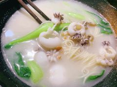 目鱼汤面-十面欢腾·海鲜面·台式Bistro(长乐路店)