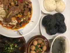 -李与白包子铺(桐梓林店)