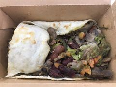 蘑菇黑豆夹饼-CIN CIN CANTINA&BAR