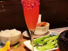 红唇鸡尾酒-食尚胡桃音乐酒馆(滨海店)