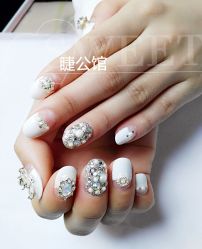 -睫乐园•睫公馆•美睫美甲沙龙