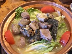 -阿婆情腊排骨火锅(金虹路店)