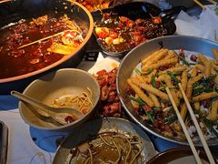 -巴厘龙虾·榜首油焖大虾(音乐学院·沿江酒馆店)