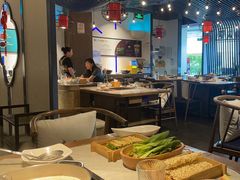 -尚尚仙·酸汤猪手·猪肚鸡火锅(华联万柳购物中心店)