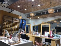 -肆兮眼镜·蔡司·徕卡战略合作店(大坪店)