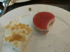 -月色西餐厅·海鲜刺身·烧烤(科学城保利郡雅酒店)