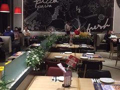 大堂-必胜客(松雷店)