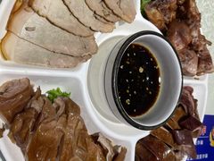 李连贵熏酱拼盘-李连贵熏肉大饼(丰台南路地铁站店)