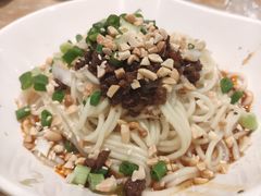 -韩包子(建设路店)
