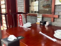 -湖南人家湘菜馆(镇江路店)