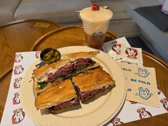 小红帽三明治-BE YOLO必有乐&小红帽三明治
