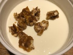 桃仁双皮奶-炖物24章·顺时轻养茶(杭州大厦店)