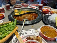 -生活如沸·顺德水牛奶火锅(大学路店)
