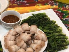 -闯关东东北农家菜(崂山石老人店)