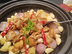 -鞍山大白鲨美食酒店