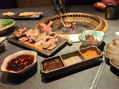 -铭牛烧肉·和牛海鲜自助(高新月牙湖店)