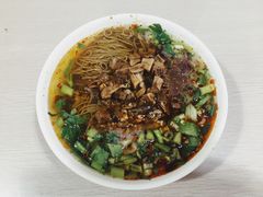 -崇州余荞面(落虹桥店)