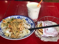 -陕味食族油泼面·小炒盖码面(双榆树店)