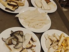 -天宜隆蘑菇宴火锅(石景山旗舰店)