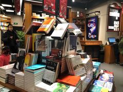 -西西弗书店&矢量咖啡(凯德晶萃广场店)