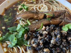 -特色东香泥鳅面螺丝面(金马小区店)