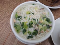 雞絲燴麵-翡翠拉面小笼包(机场DFS店)