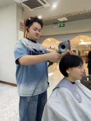 -苏豪路易士·嘉玛发廊