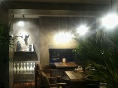 -HIGH FIVE哈福手工汉堡(桂林路店)