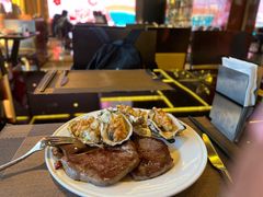 -大中华希尔顿酒店-念自助餐·嗨啤·小龙虾