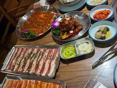 -明洞阿姨·韩式酱蟹烤肉·创意料理(三元桥店)