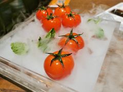 番茄脆菇沙拉-小大董·烤鸭(王府井apm店)