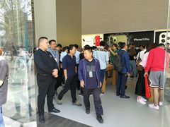 -Apple零售店(华贸购物中心店)
