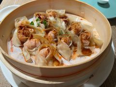 酸辣鲜虾馄饨-缸鸭狗(天一广场店)