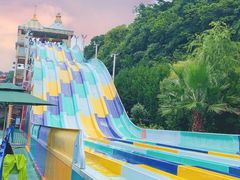-平湖九龙山乐满地水上乐园